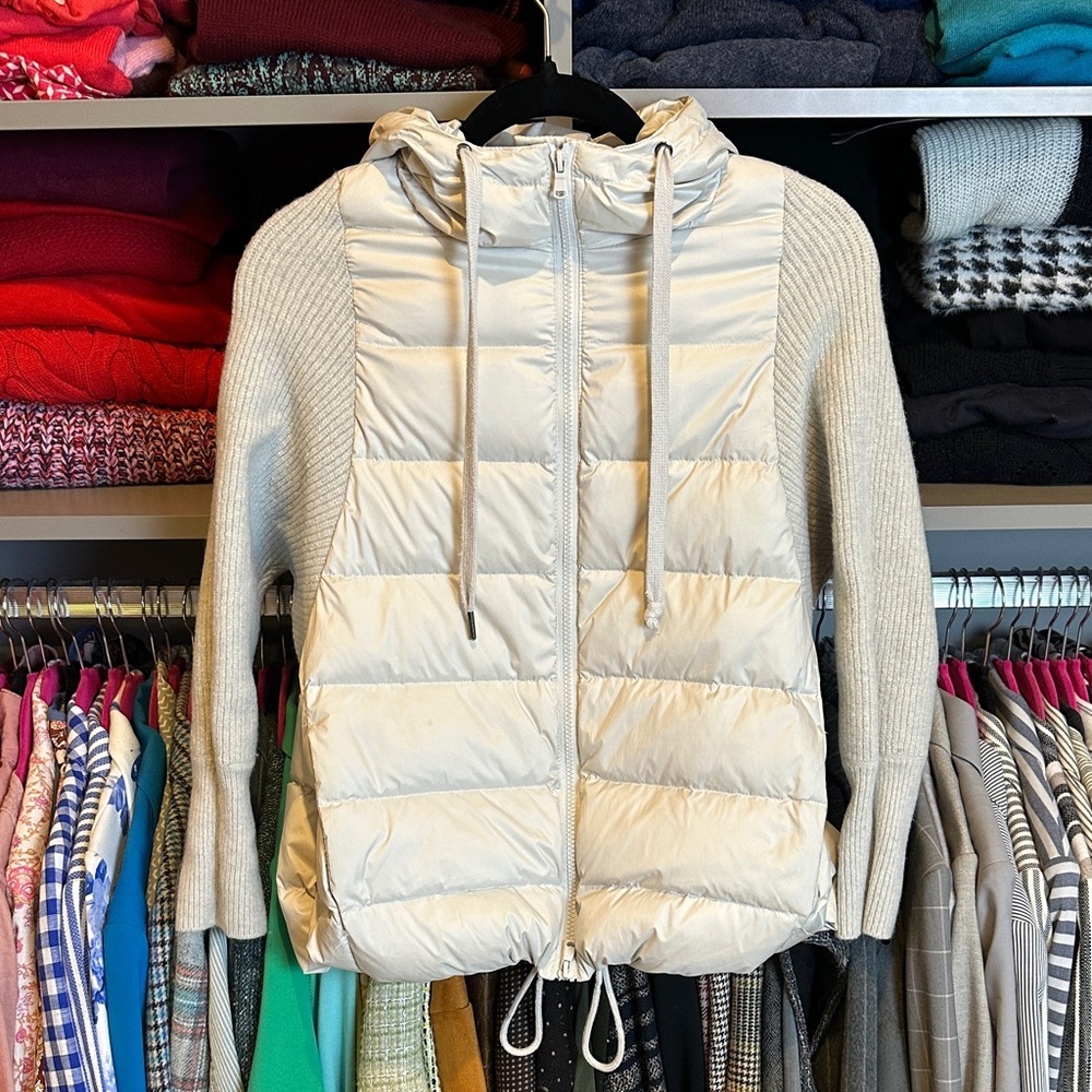 Unbranded cream wool/cashmere long sleeve 2 pocket hooded puffer jacket size 2